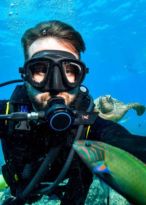 selfie of a scubadiver in tropical water